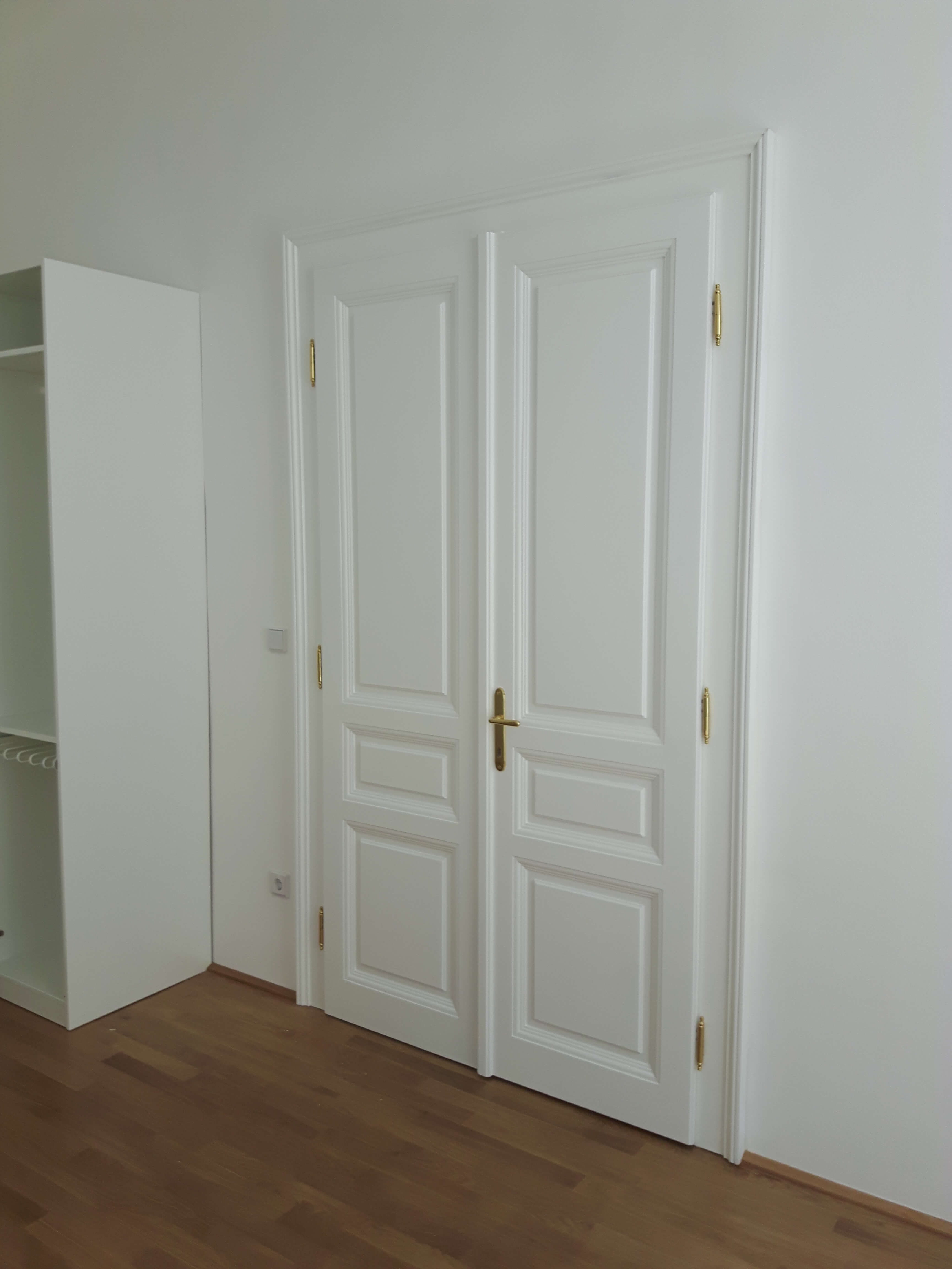 Weiße Tür Alt Wien